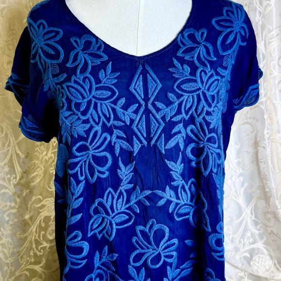 Johnny Was Navy Floral Embroidered Blouse - Picture 1 of 3